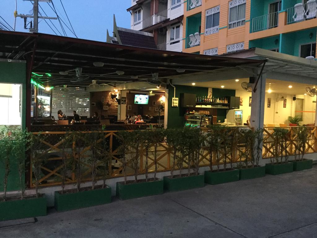 The Yim Siam Hotel Patong Bagian luar foto