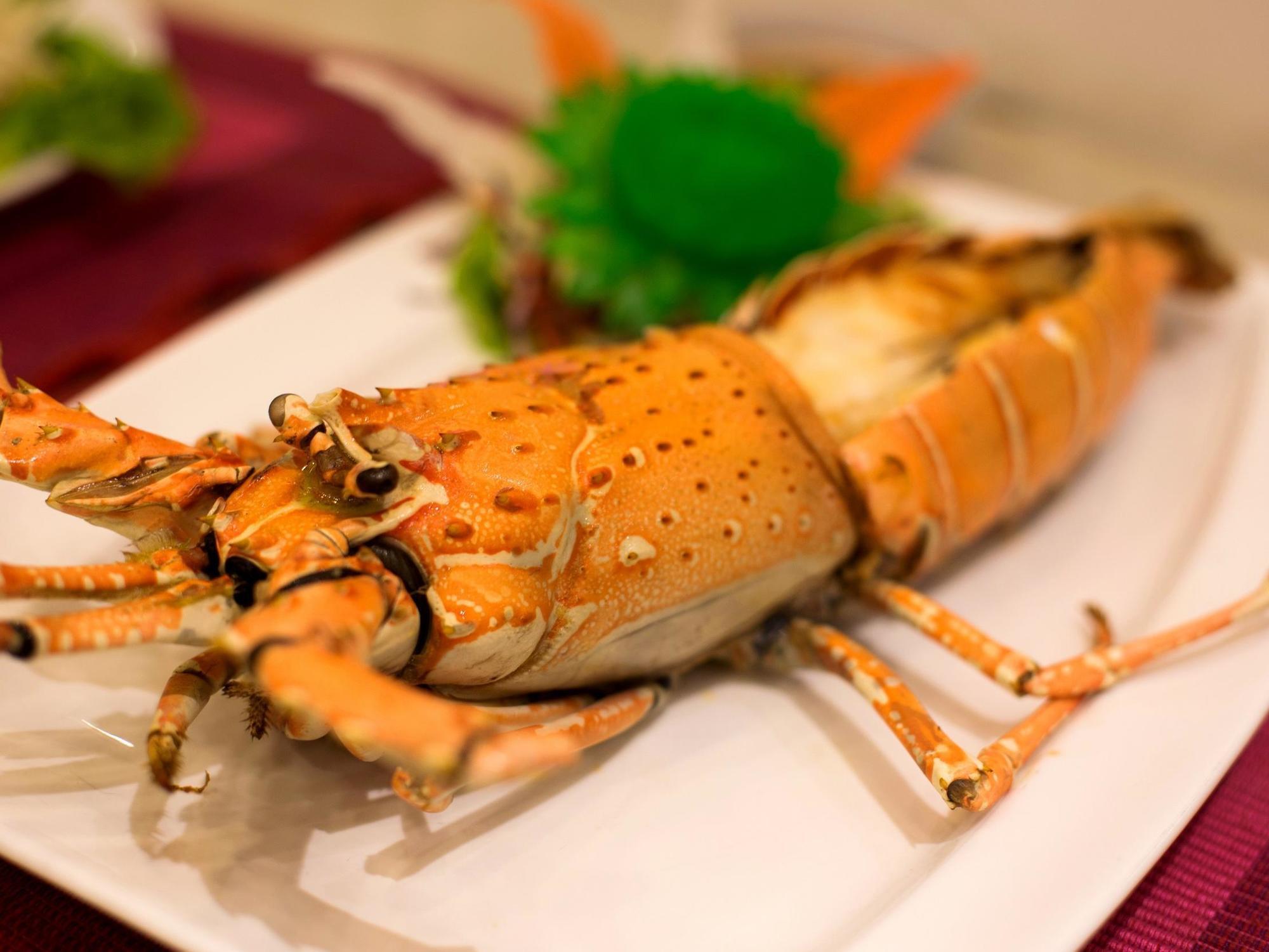 The Yim Siam Hotel Patong Bagian luar foto