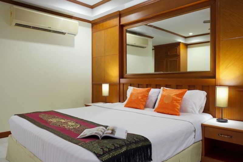 The Yim Siam Hotel Patong Bagian luar foto